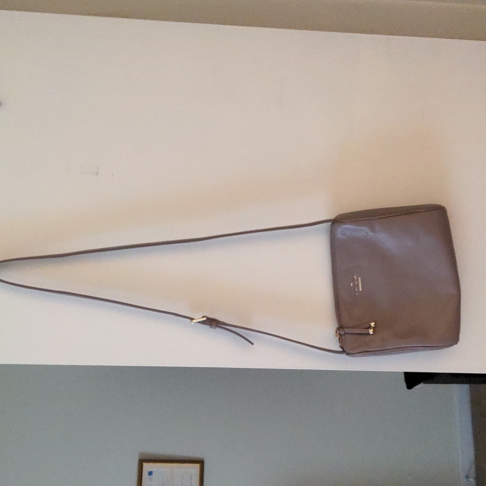 Kate Spade crossbody bag, EUC
